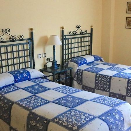 Hotel Miralba Alba De Los Cardanos Luaran gambar