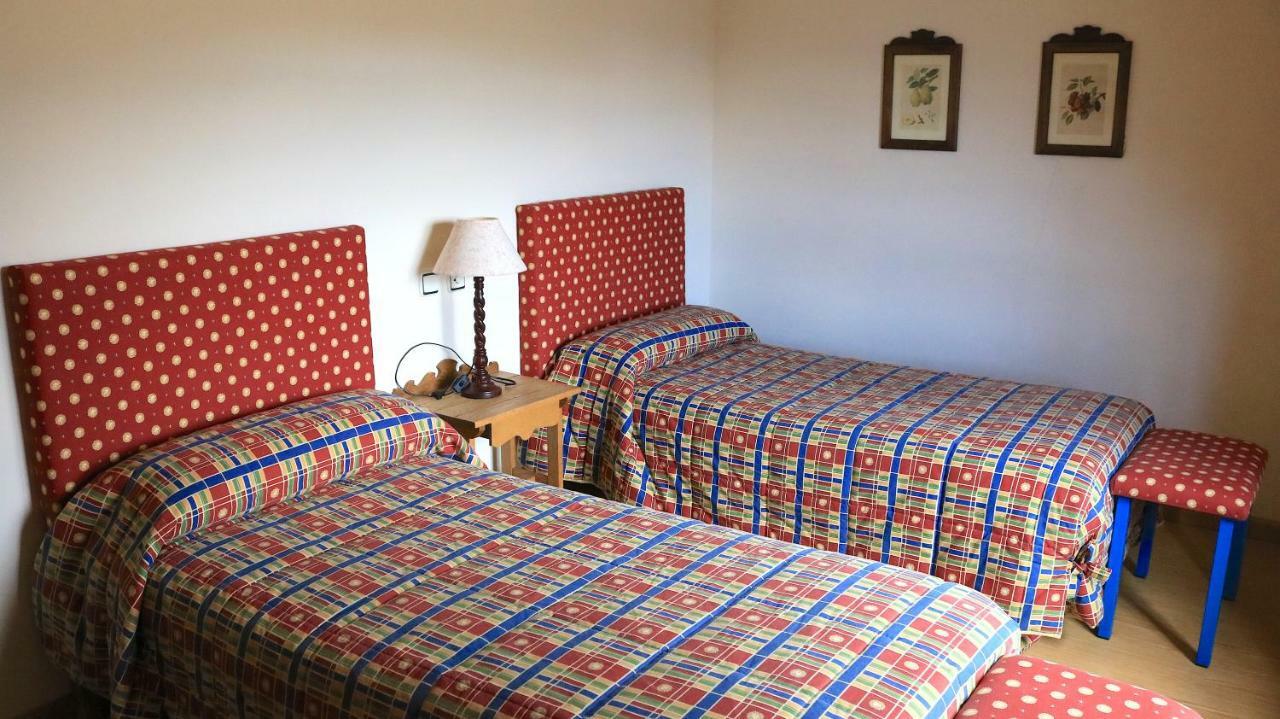 Hotel Miralba Alba De Los Cardanos Luaran gambar